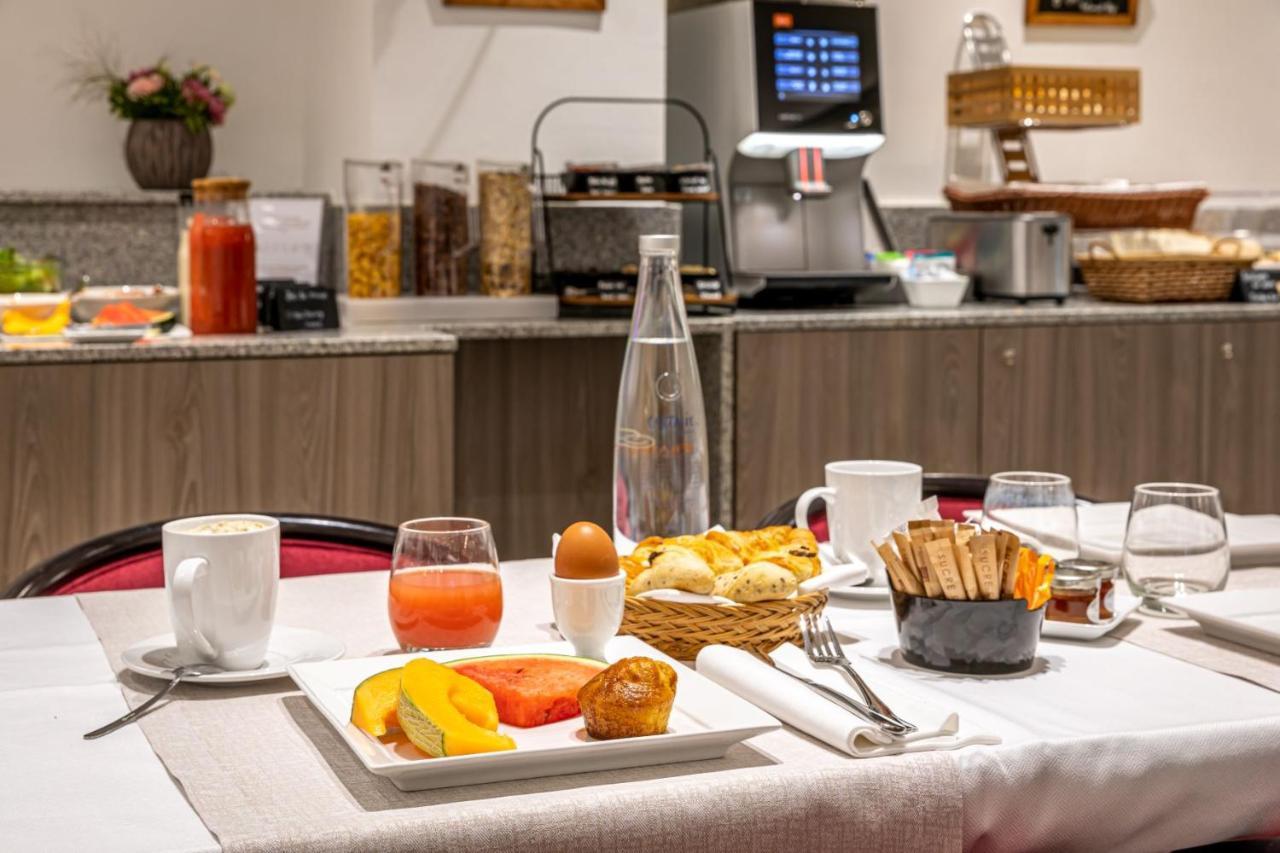 Fraser Suites Paris La Defense Κουρμπεβουά Εξωτερικό φωτογραφία Breakfast at the hotel