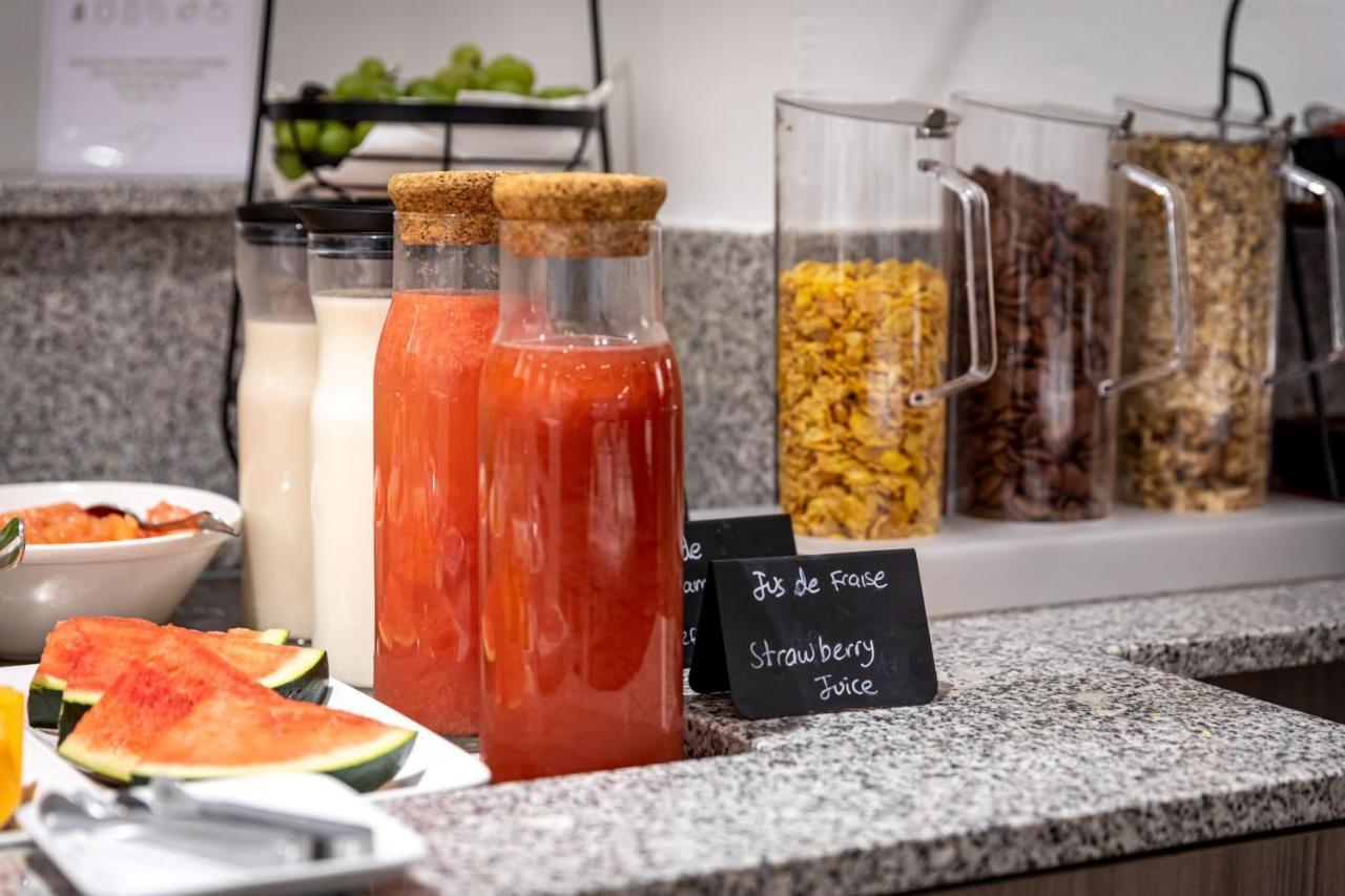Fraser Suites Paris La Defense Κουρμπεβουά Εξωτερικό φωτογραφία Strawberry juice