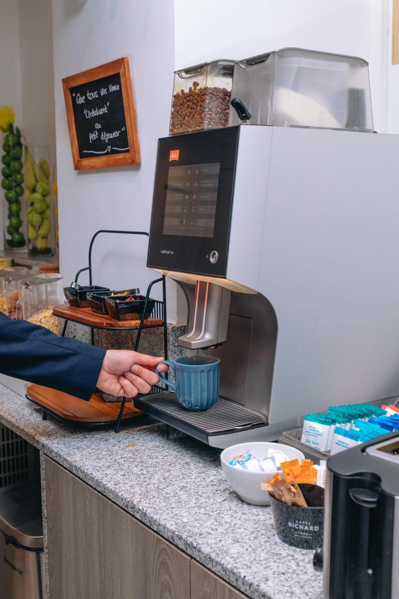 Fraser Suites Paris La Defense Κουρμπεβουά Εξωτερικό φωτογραφία A coffee machine